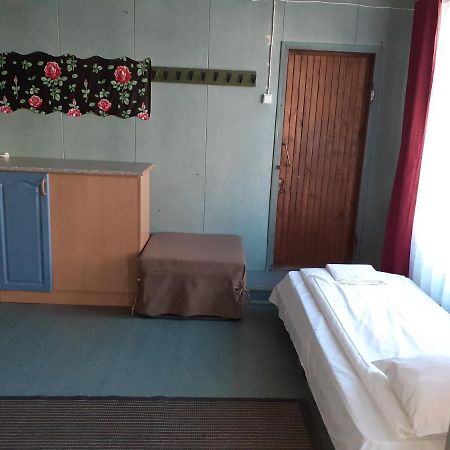 Budget Hostel Parnu Ngoại thất bức ảnh