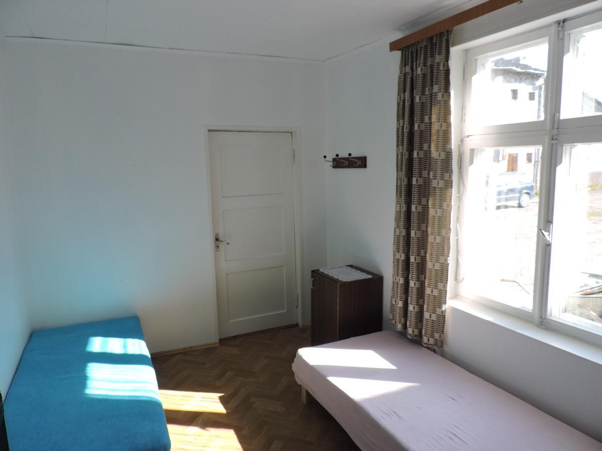 Budget Hostel Parnu Ngoại thất bức ảnh