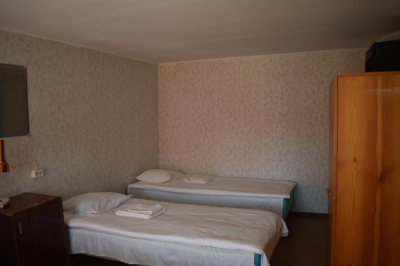 Budget Hostel Parnu Ngoại thất bức ảnh
